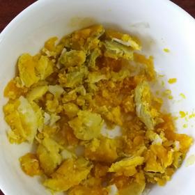 咸香软糯的快手菜--咸蛋黄焗南瓜