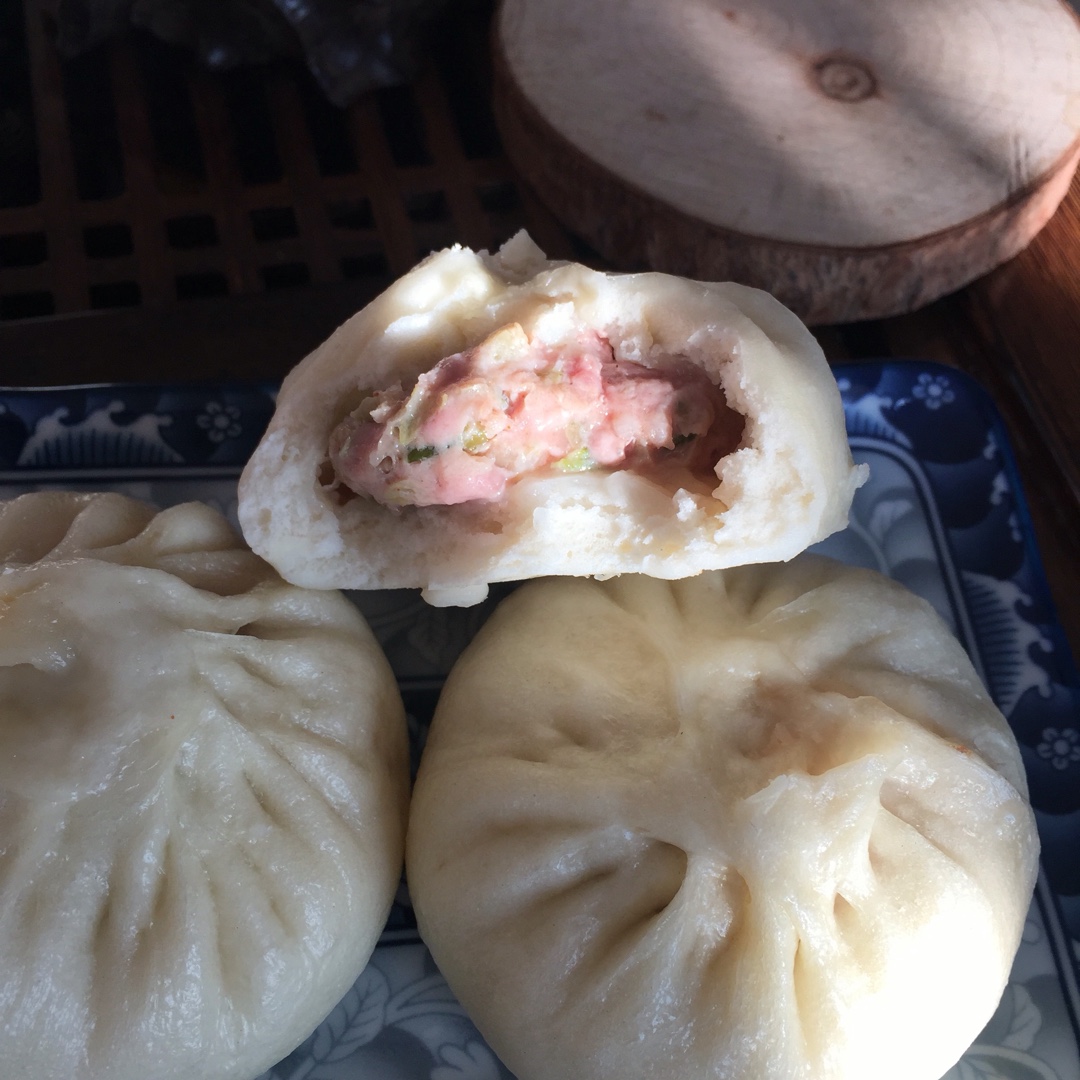 榨菜鲜肉包子