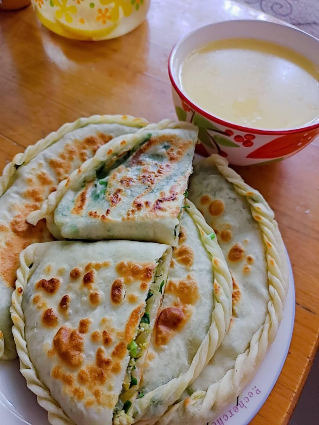 韭菜鸡蛋馅饼