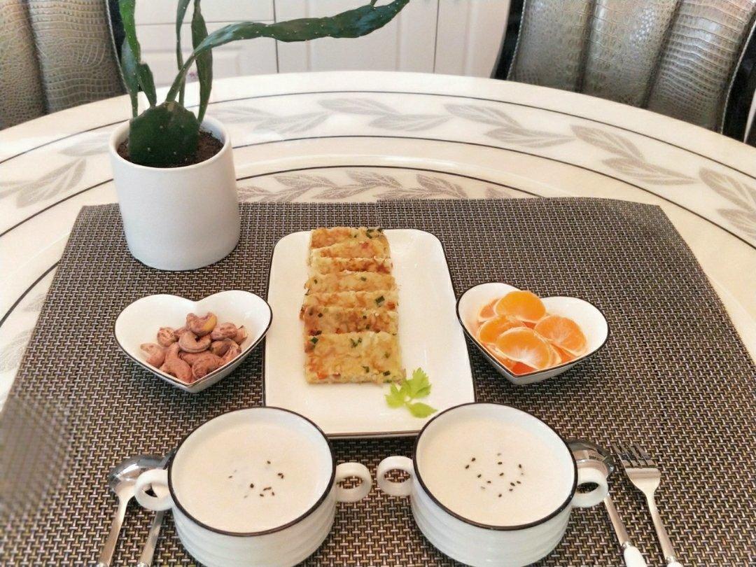 剩米饭的一百种吃法之米饭鸡蛋饼