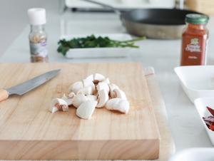 西班牙蒜香辣味虾🦐10分钟搞定的高级料理的做法 步骤4