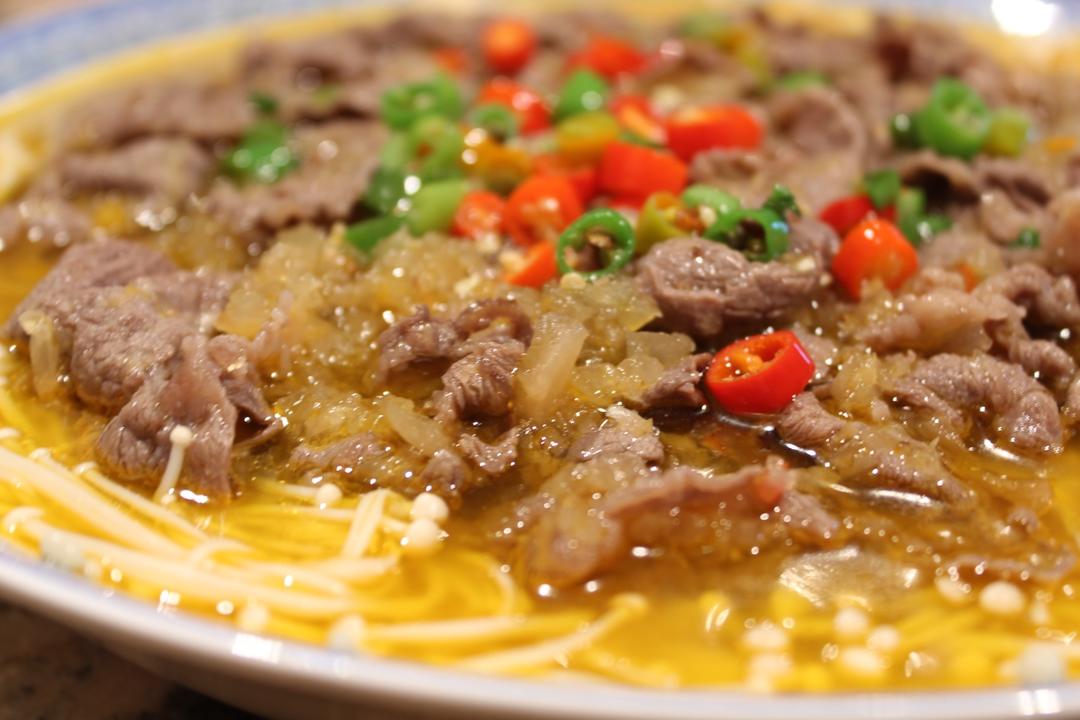 金针酸汤肥牛