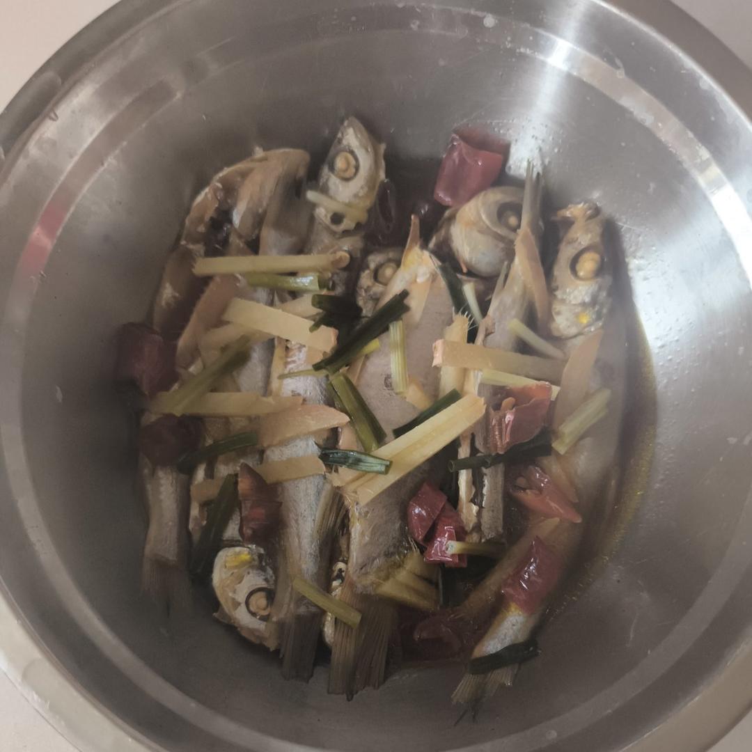 原汁原味的清蒸咸鱼干