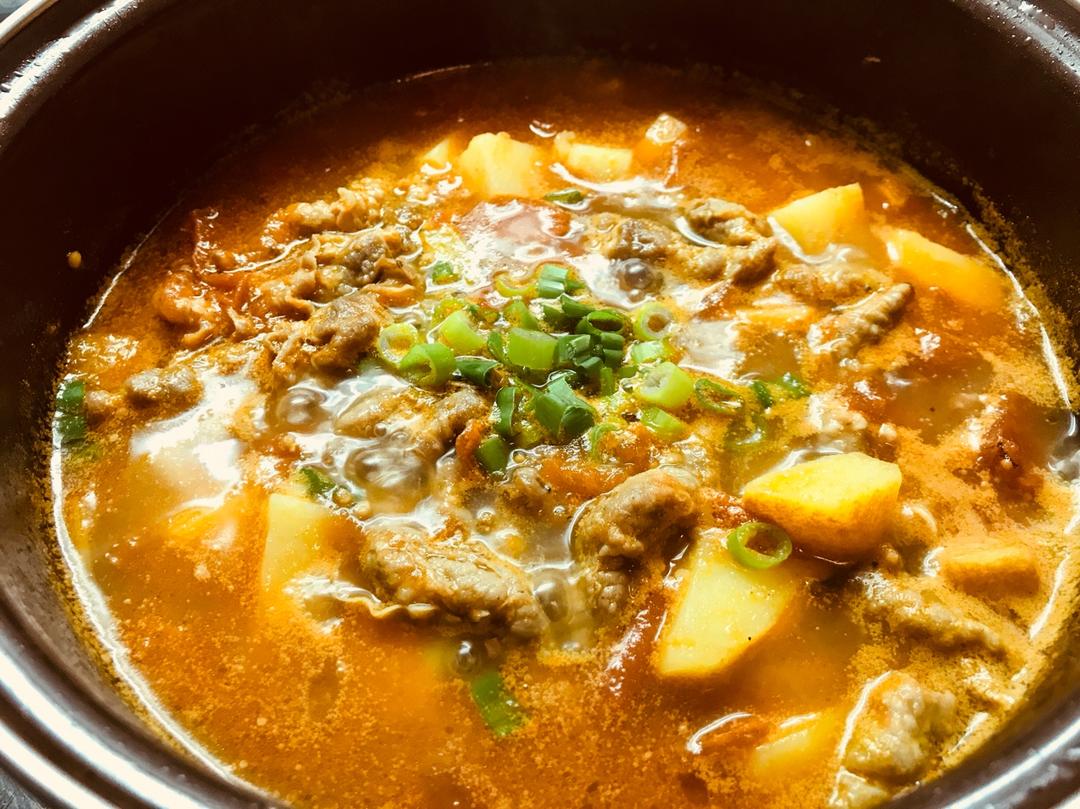 番茄土豆肥牛锅