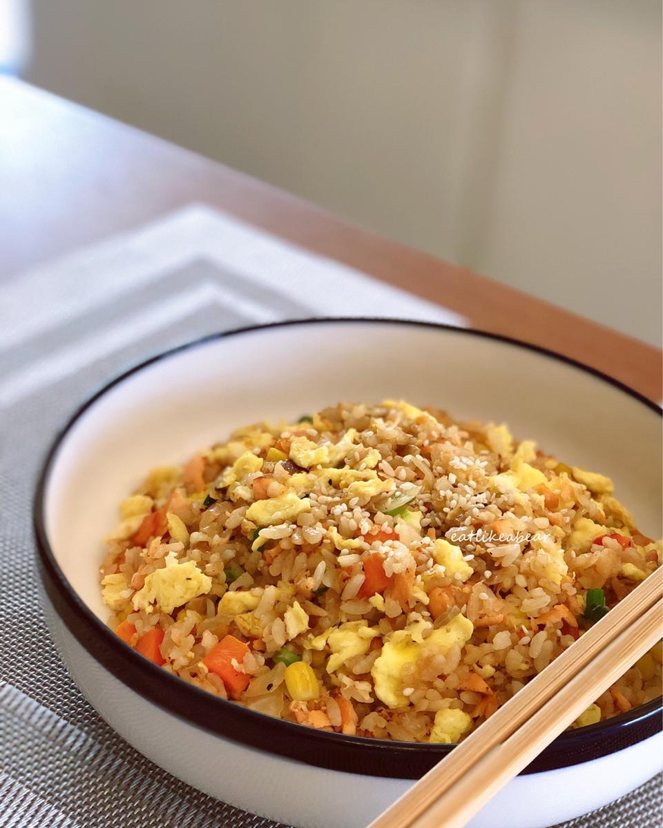 三文鱼蛋炒饭