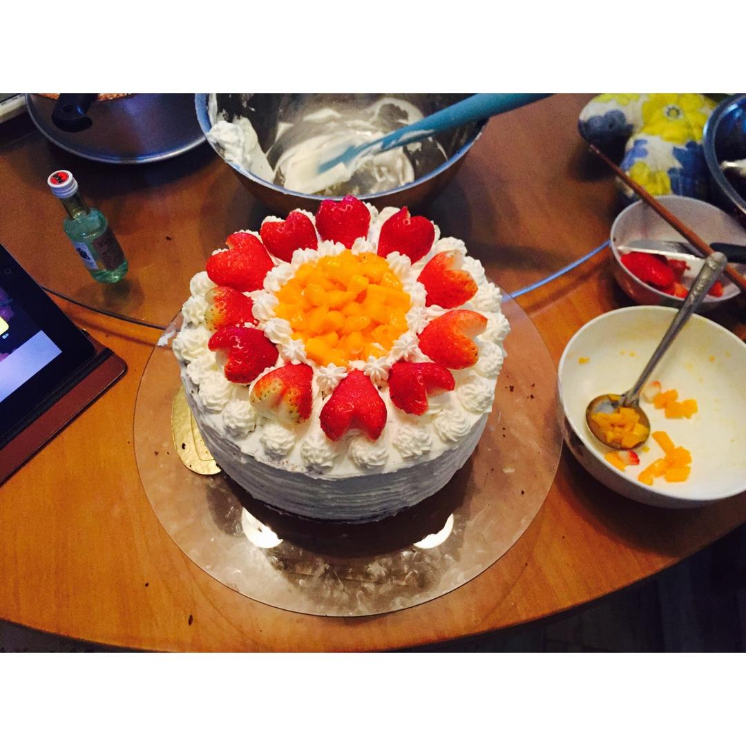 奶油水果装饰蛋糕