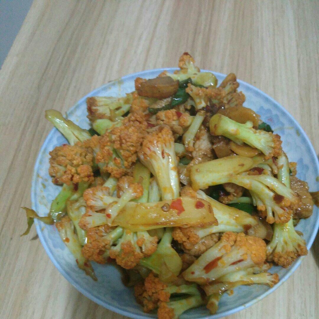 老丁的私房菜-干锅花菜