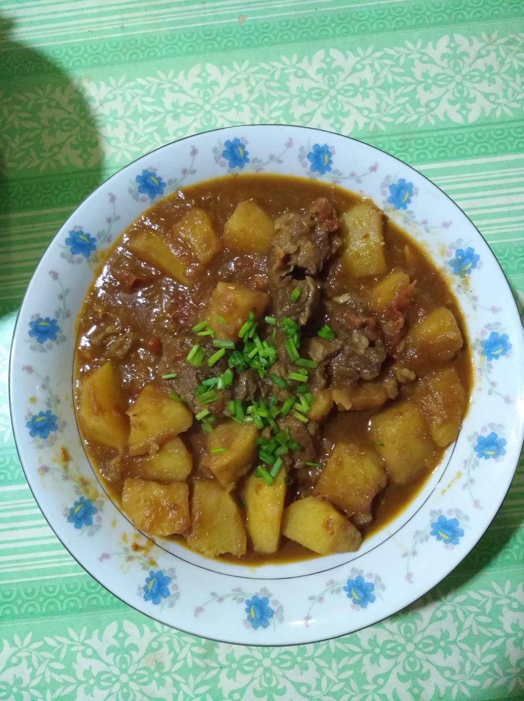 红烧牛肉土豆 （独家秘制）