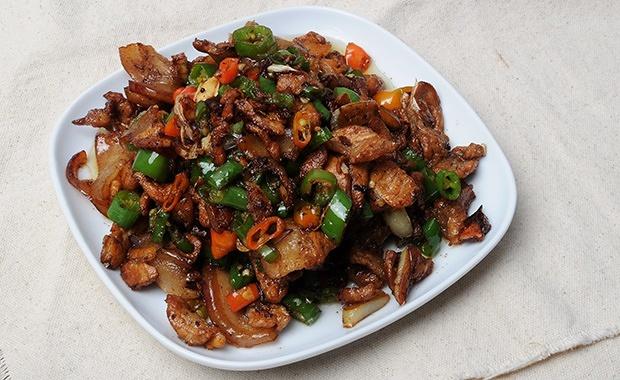 农家柠檬小炒肉的做法