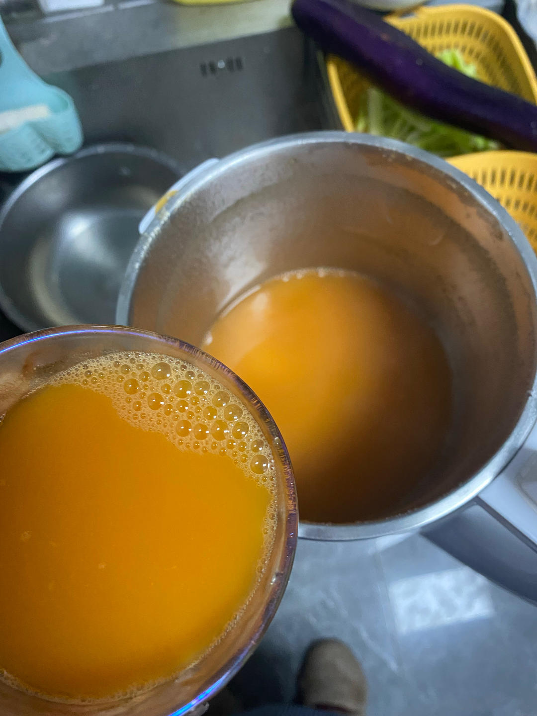 一杯有神奇魔力的饮品🍹胡萝卜🥕苹果🍎汁（热饮）