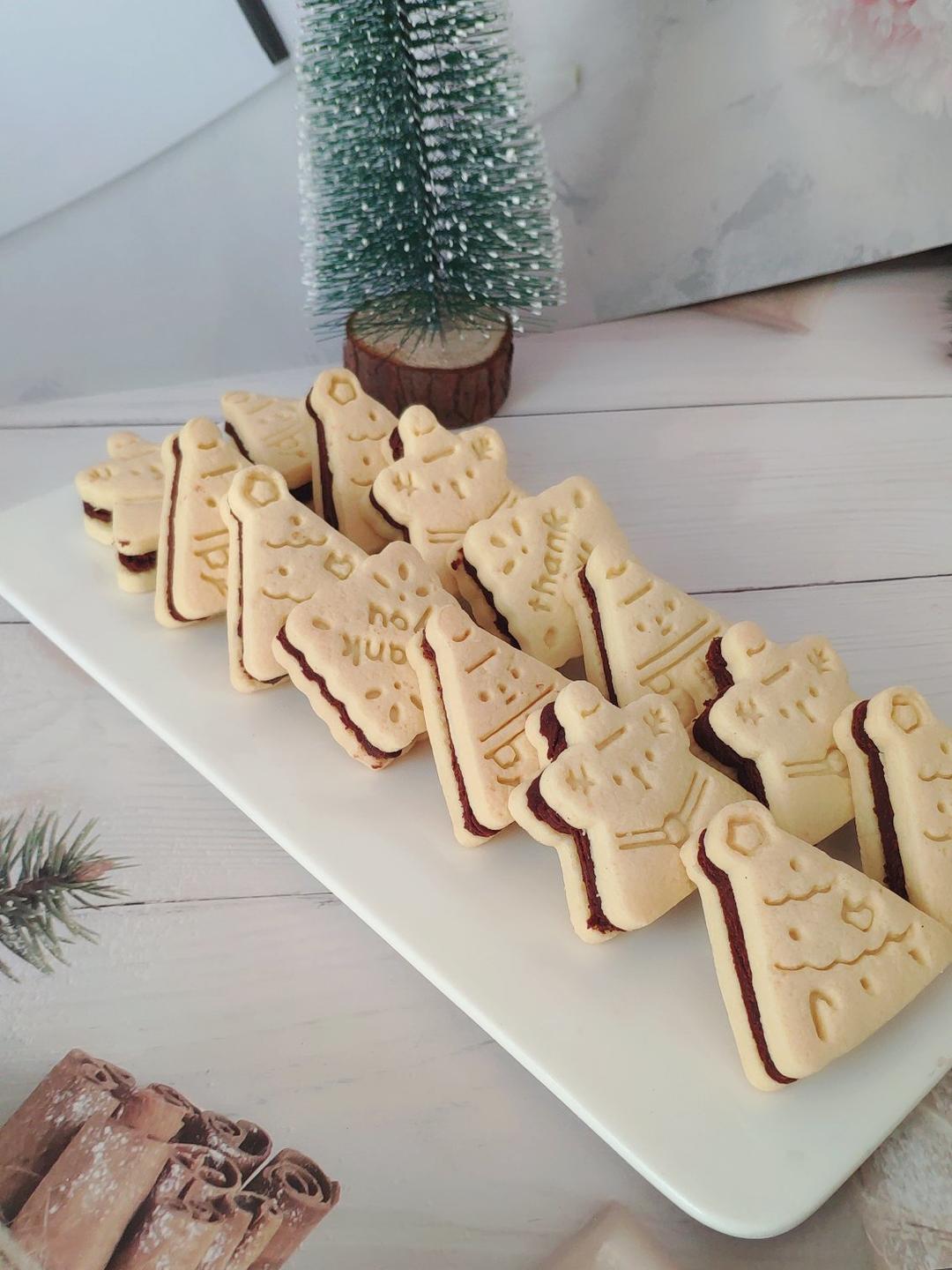 圣诞生巧夹心姜饼