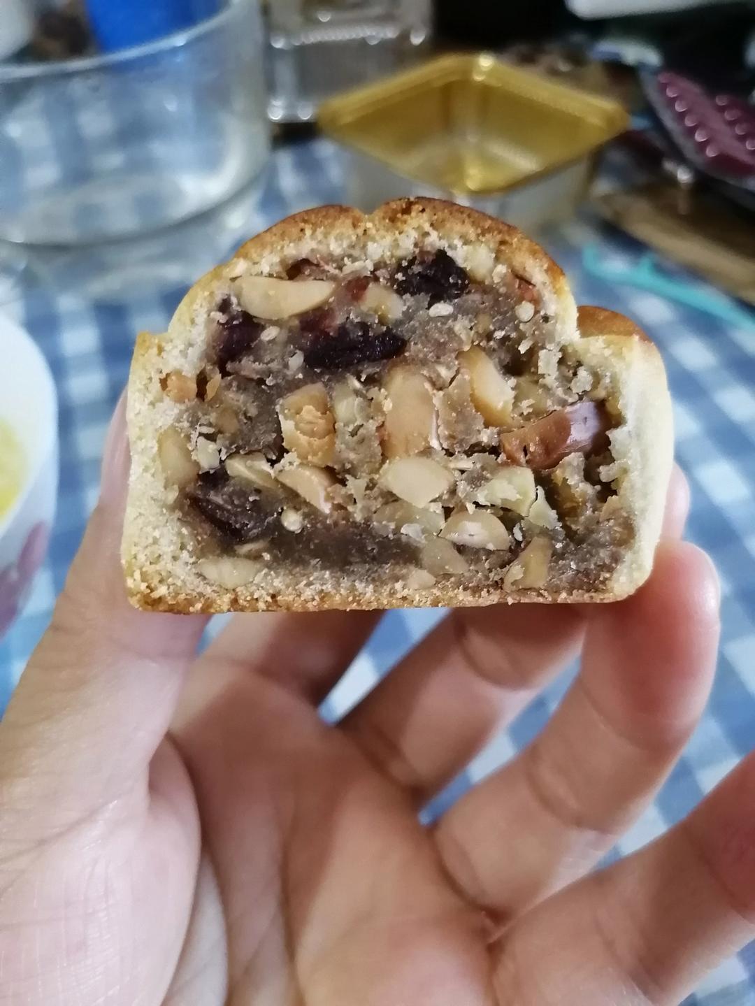 出炉现吃也不会发硬的豪华坚果五仁月饼馅