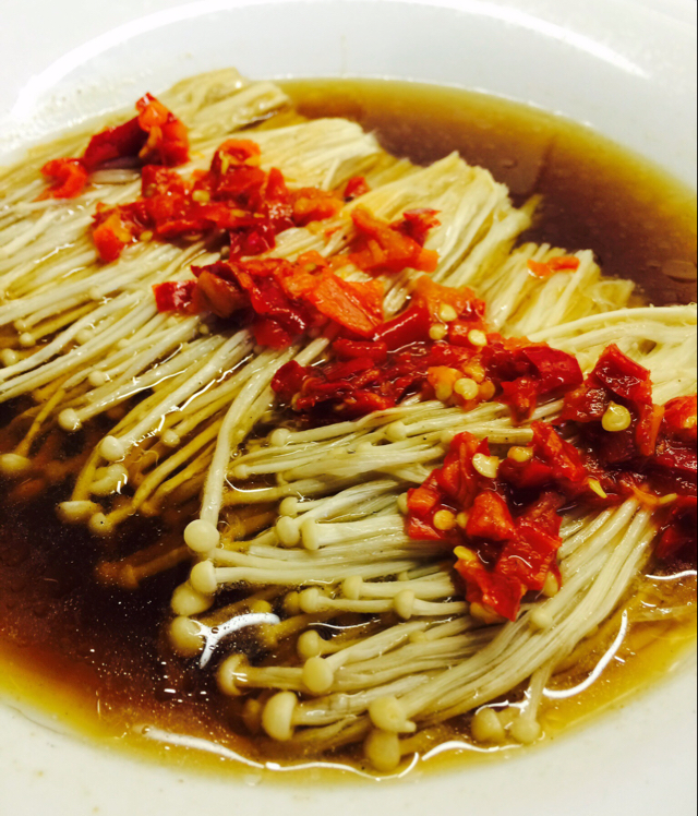 【清蒸金针菇--微波炉快手菜】
