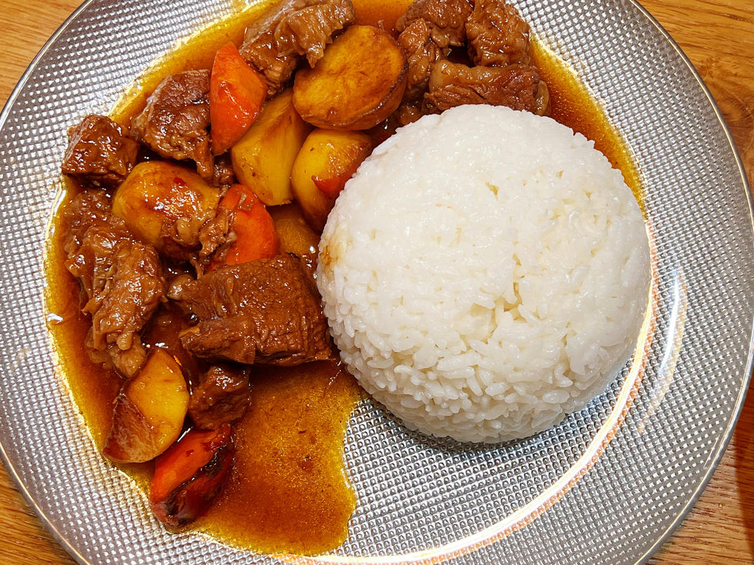 土豆焖牛腩