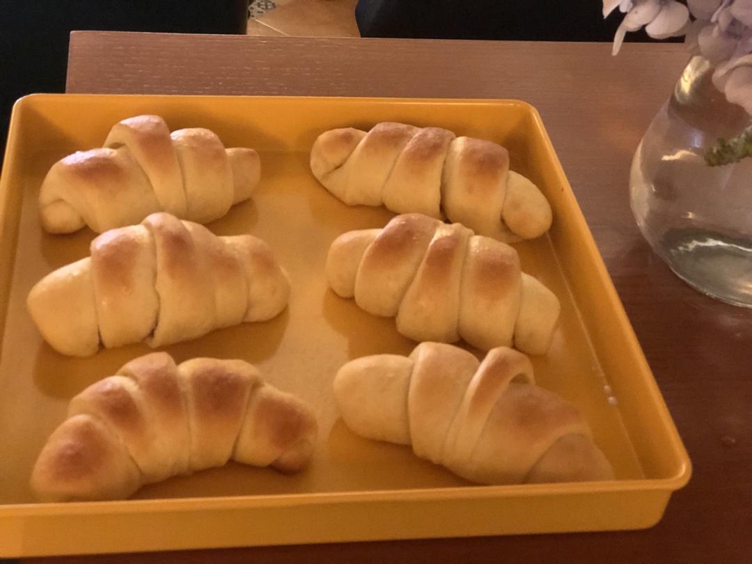 可颂面包卷