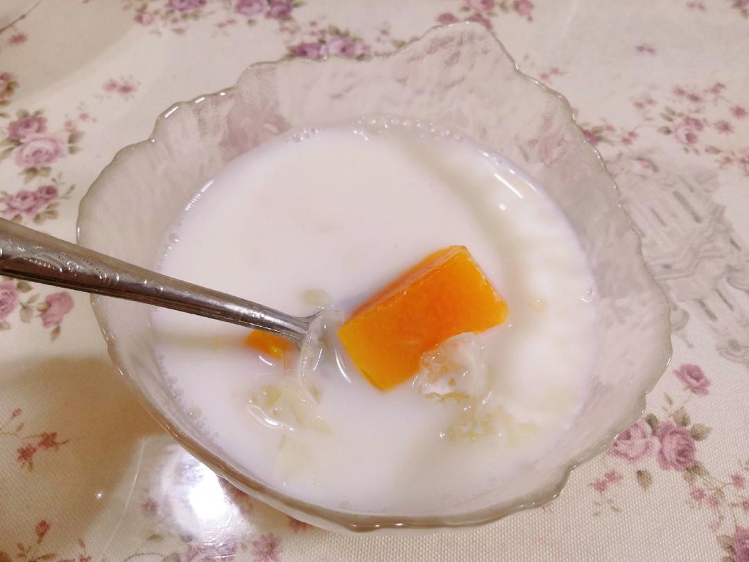木瓜炖牛奶
