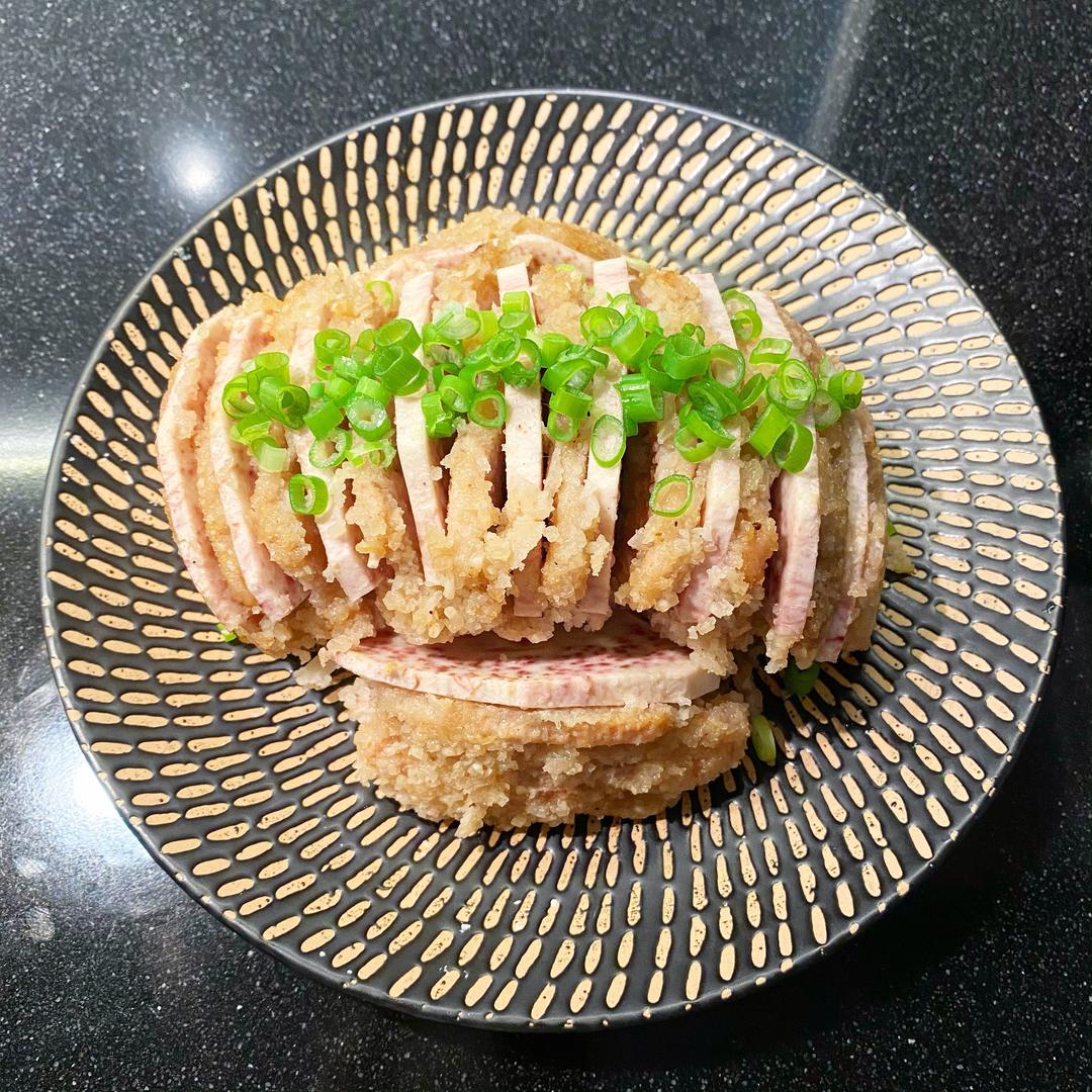 松软香糯的芋头粉蒸肉的做法