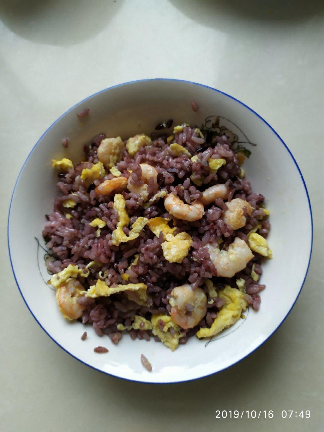 虾仁炒饭