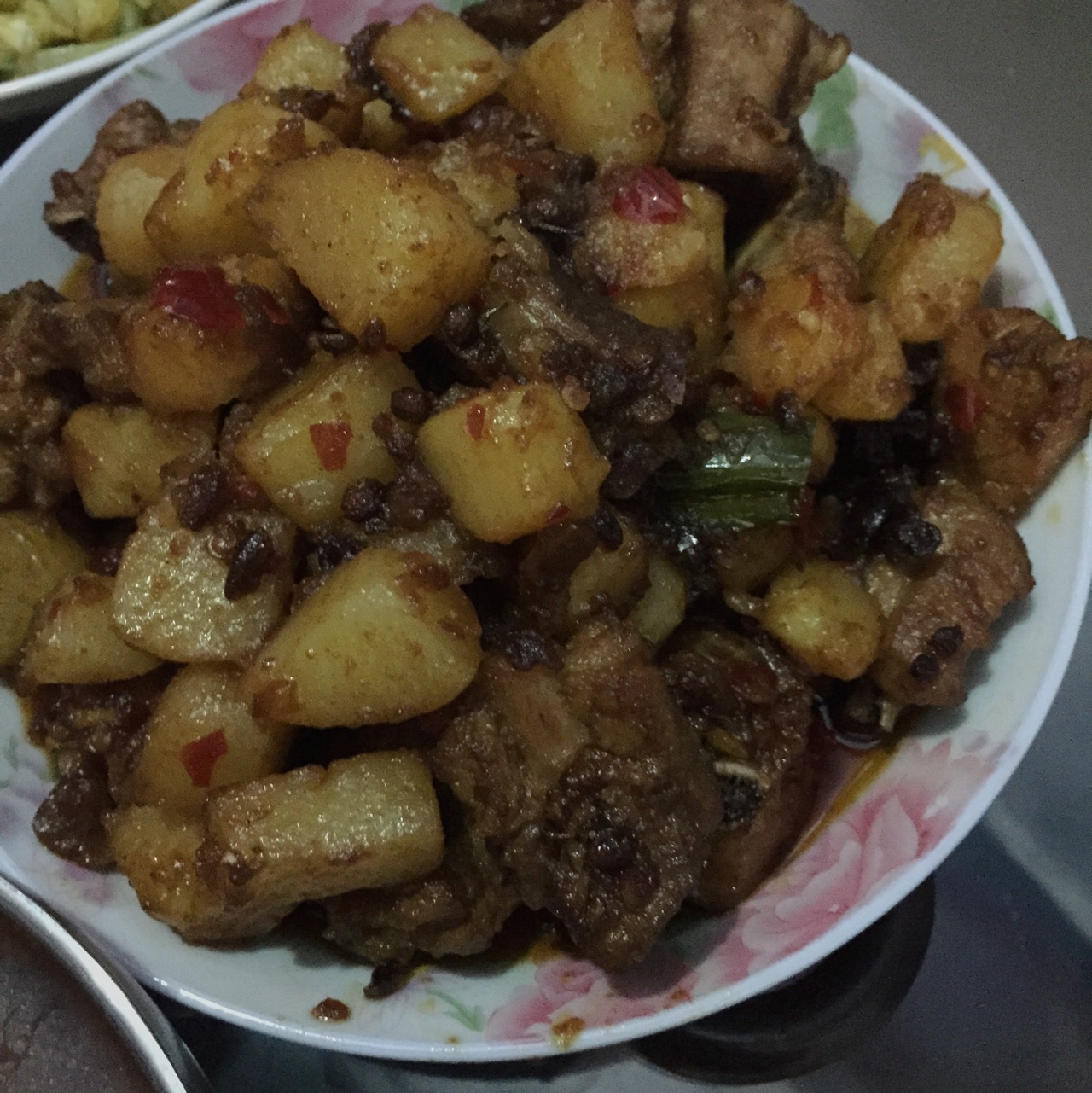 川味土豆烧排骨