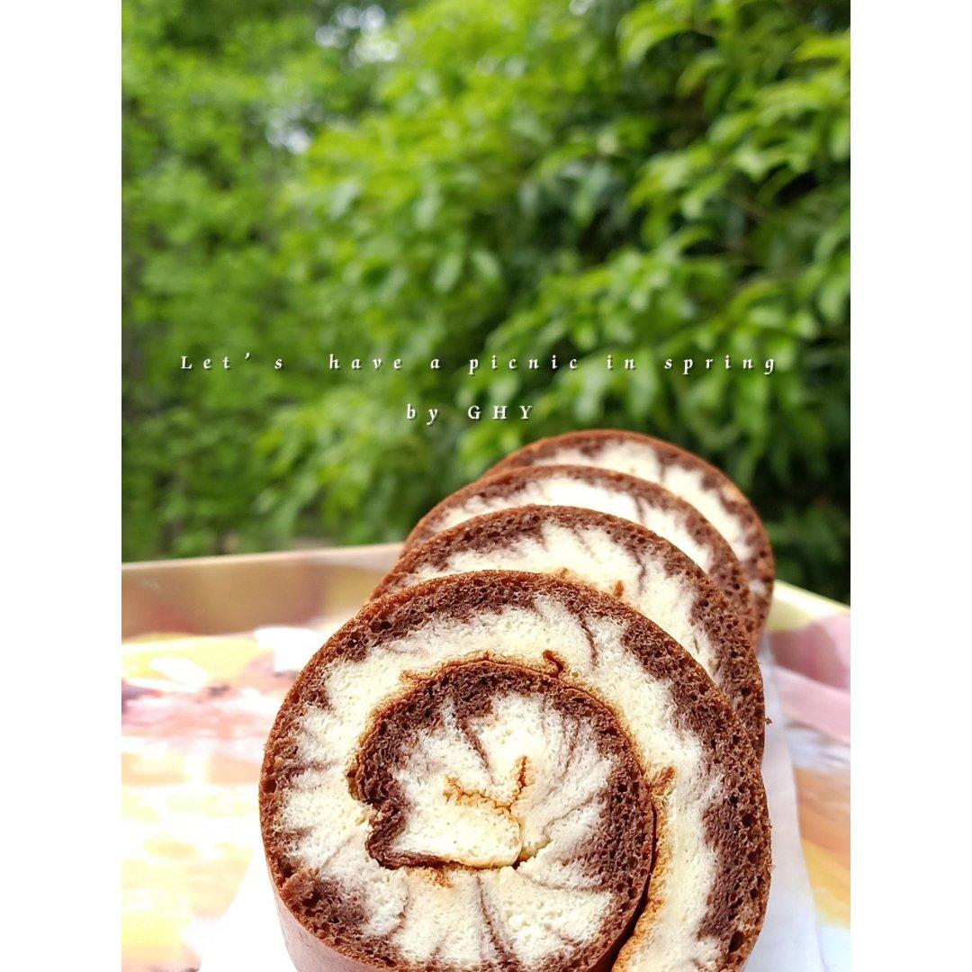 双色旋风蛋糕卷