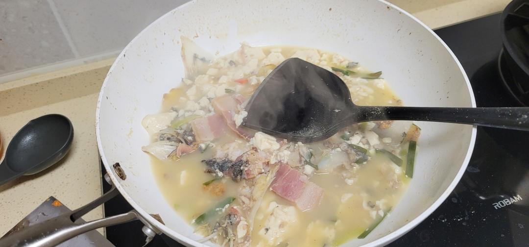 鱼头豆腐汤