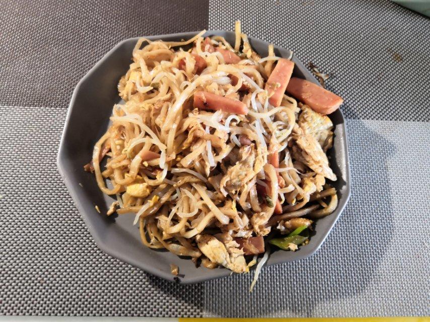 干爽的豆芽炒饼