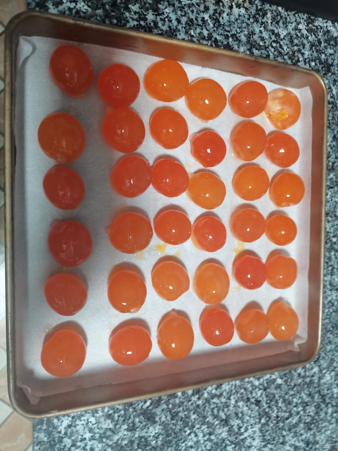 广式月饼—蛋黄莲蓉月饼