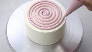 复古蛋糕含抹面技术，5种裱花技法的做法 步骤11