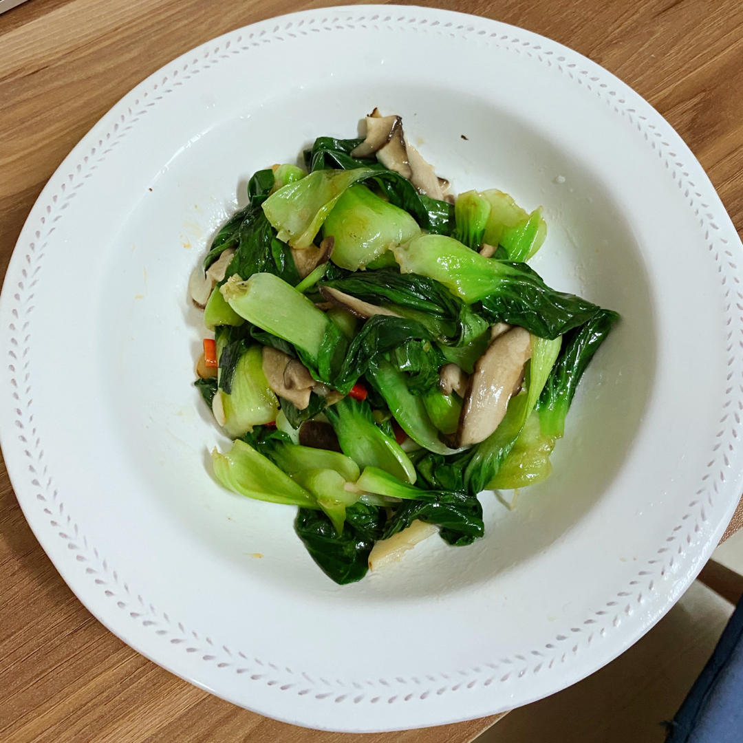 上海青炒香菇