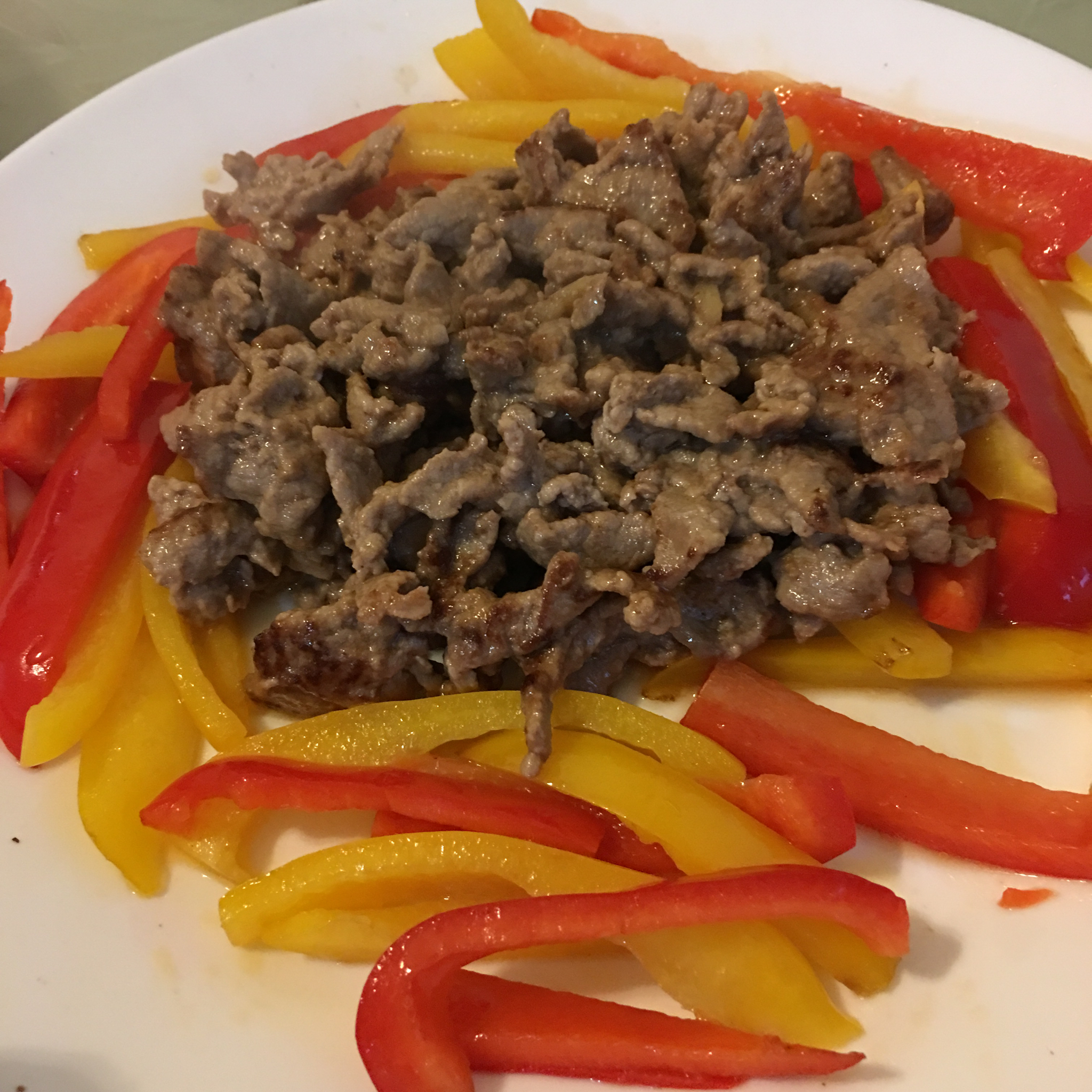 彩椒牛肉粒