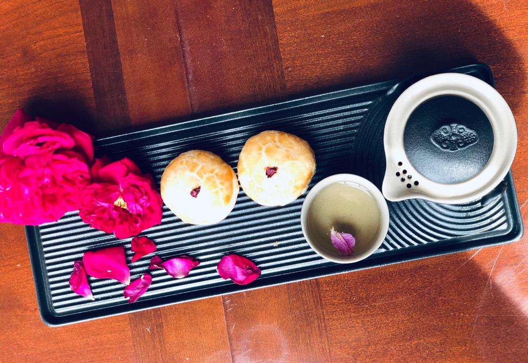 玫瑰花饼~~黄油版(视频菜谱)