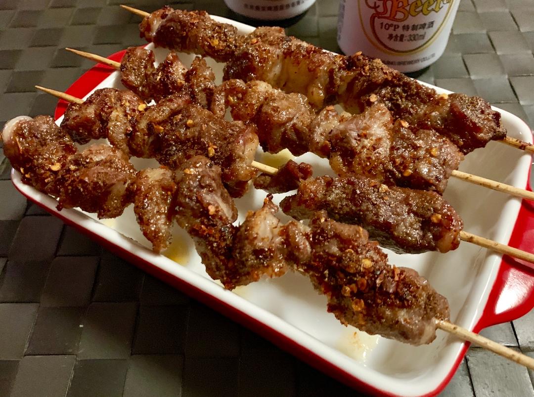羊肉串用家里烤箱烤出明火烧烤的味道！