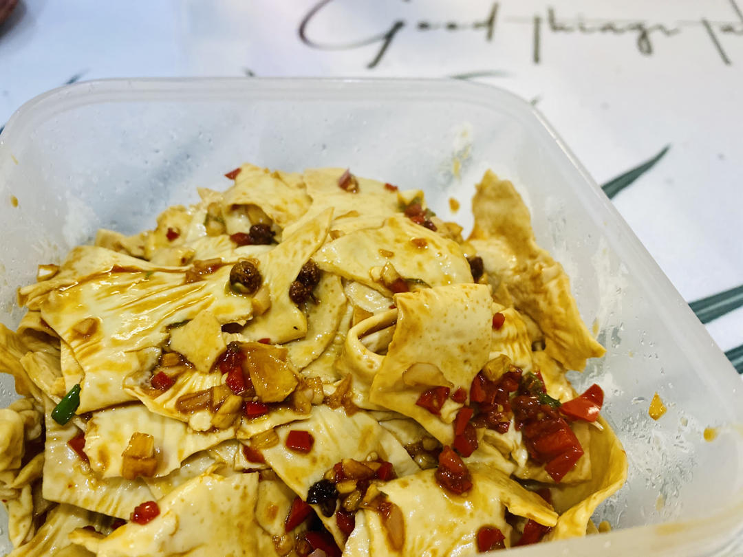 美味快手,低卡路里，零失败，零基础的凉拌豆油皮