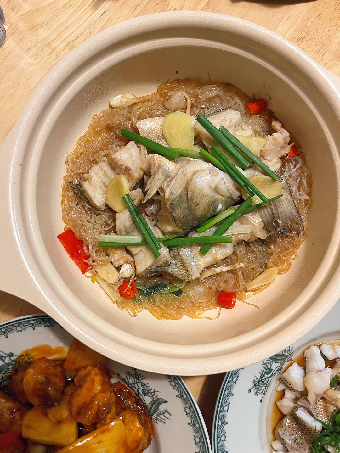 鲜嫩豆腐鲈鱼煲