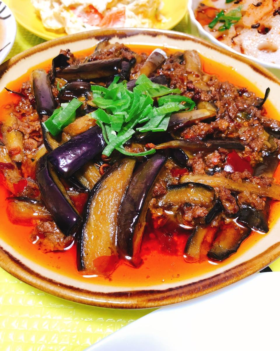红烧茄子，好吃到舔盘子