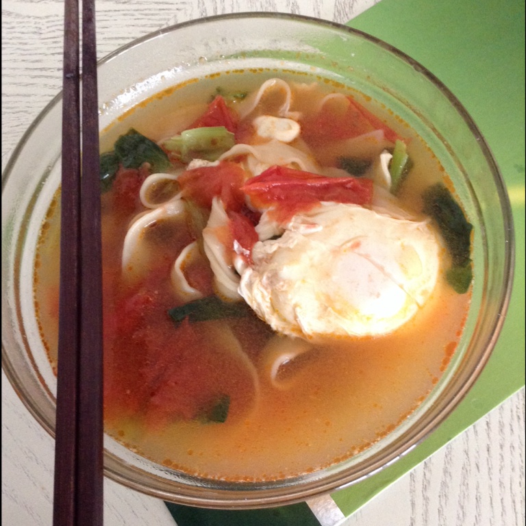 简单早饭西红柿鸡蛋挂面
