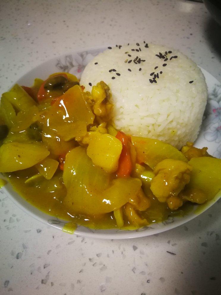 咖喱鸡肉饭