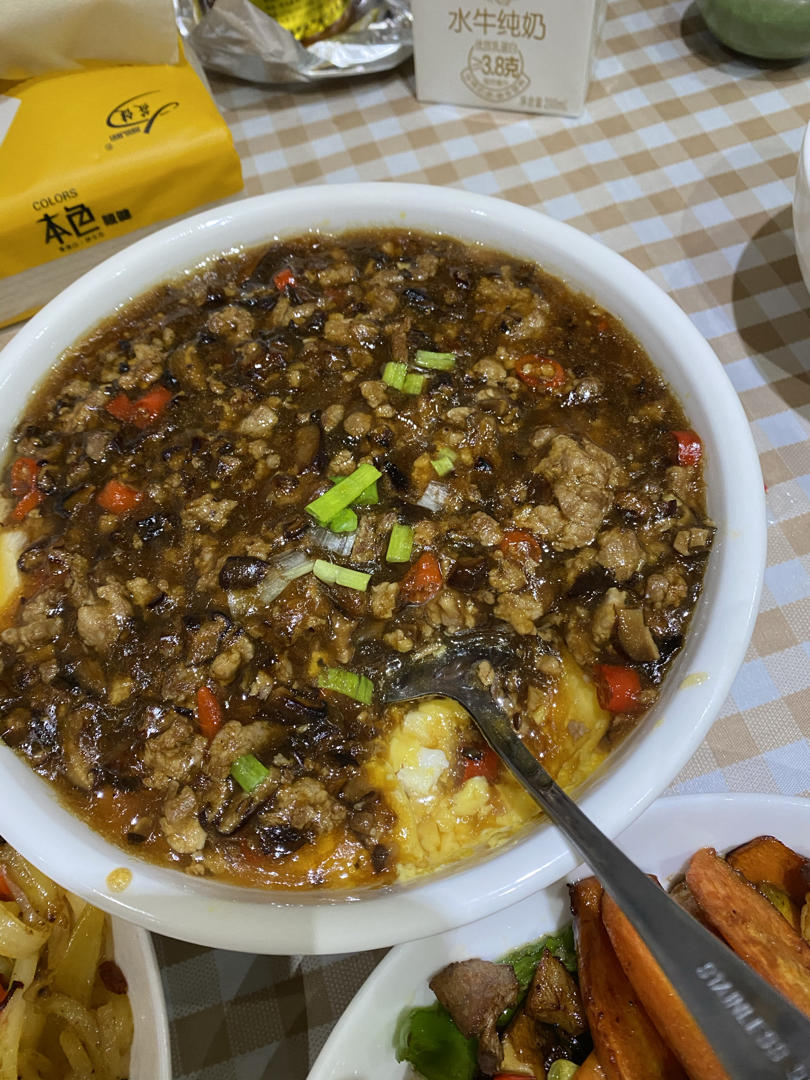 鸡蛋抱豆腐