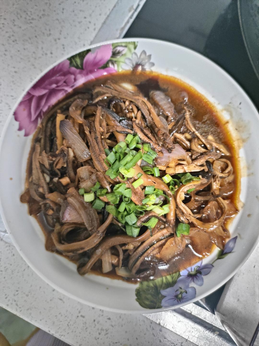 经典本帮菜-响油鳝丝正宗的做法