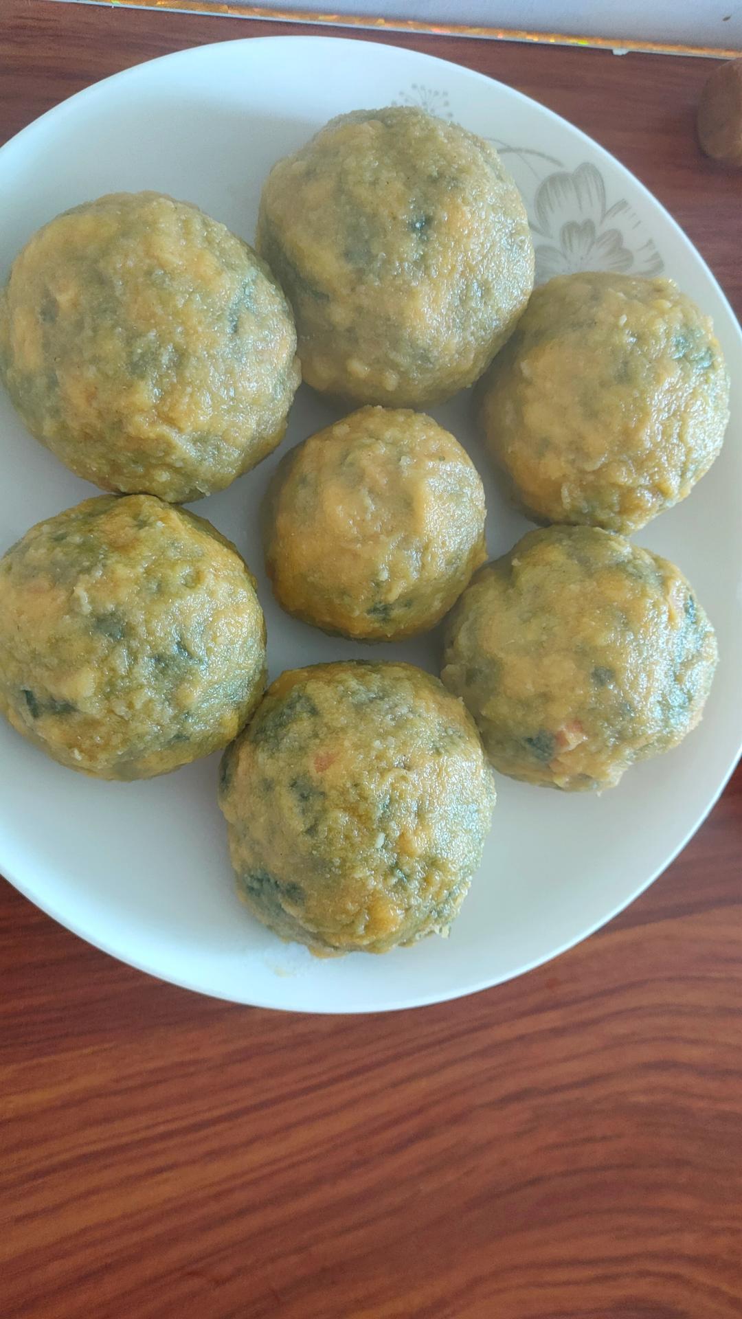 （减脂）玉米面菜团子