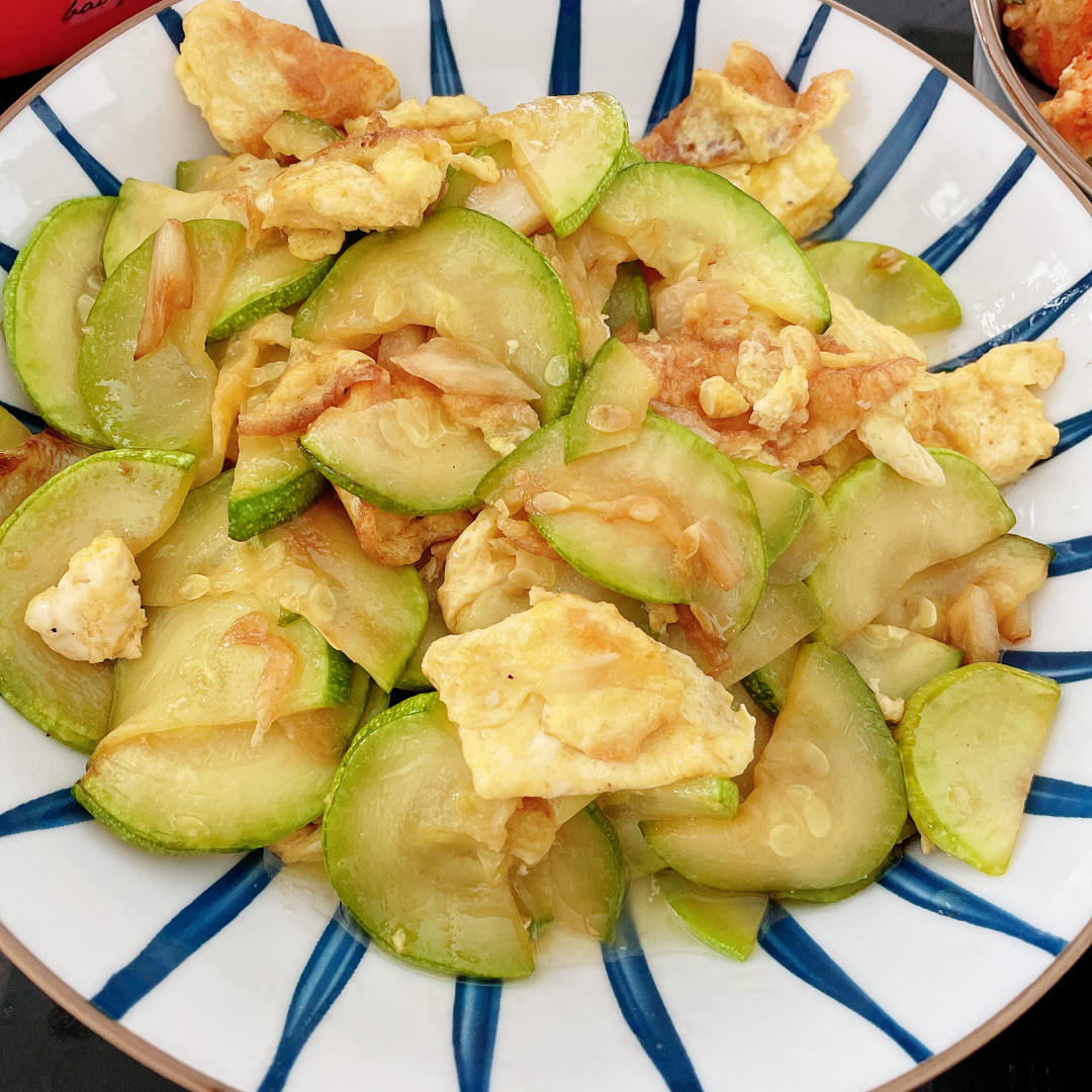 西葫芦炒鸡蛋(从不修图，拒绝夸张)