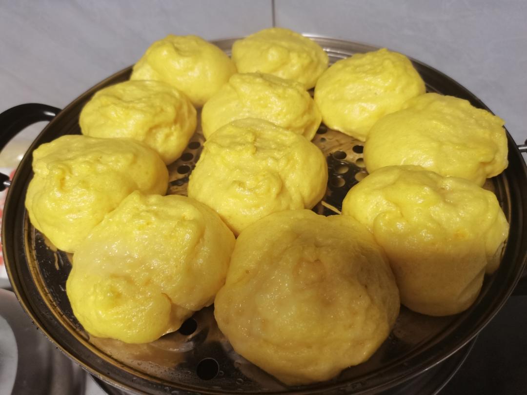 新手也可以--详解如何做出人见人爱、金黄的南瓜馒头