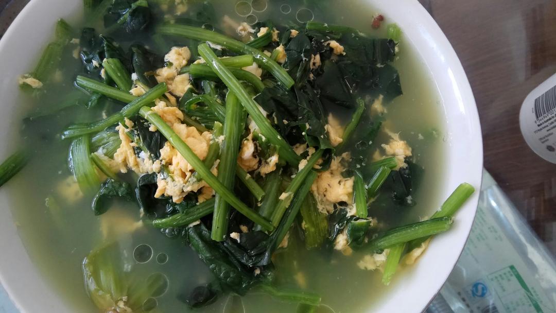 菠菜鸡蛋汤