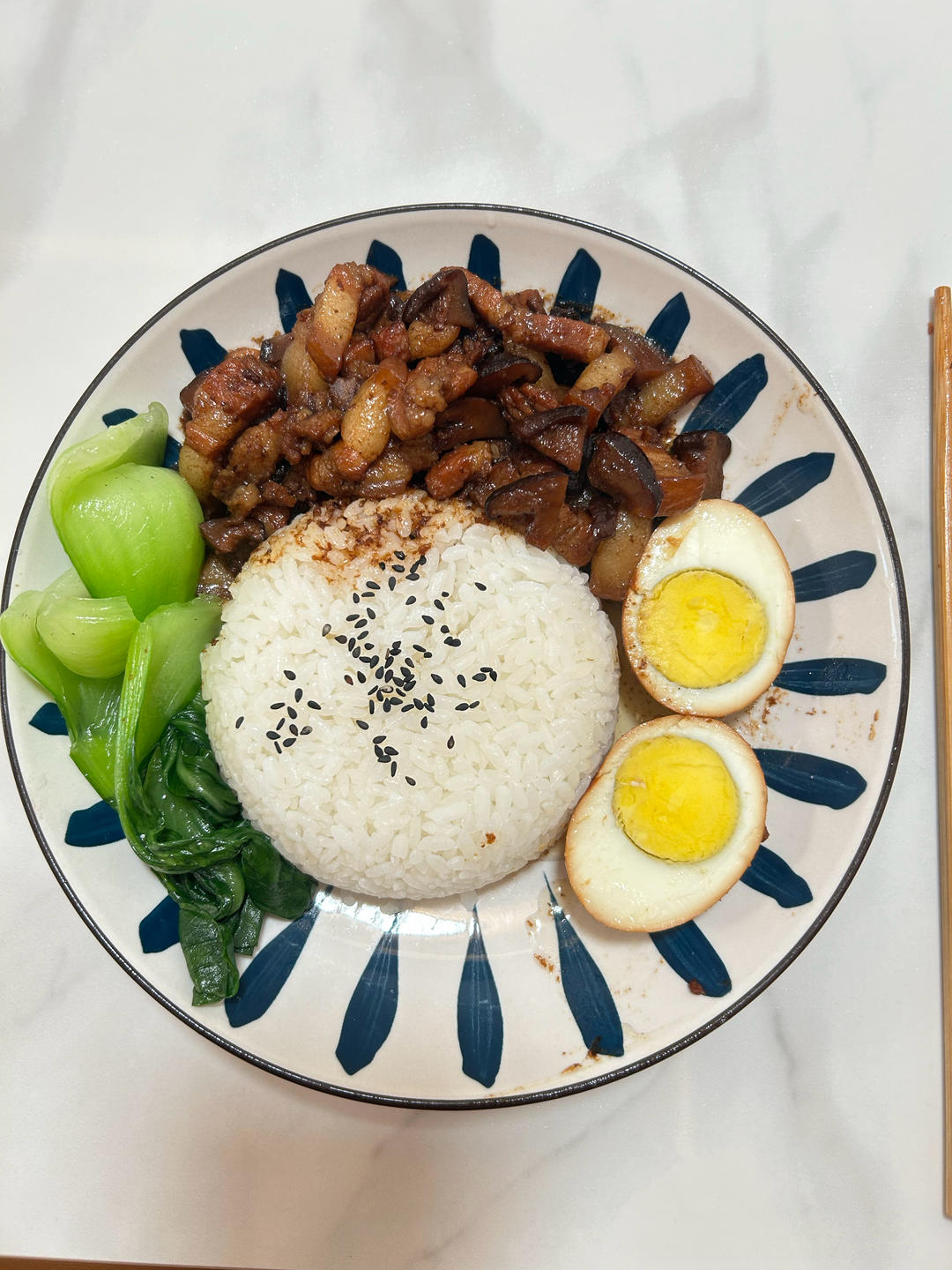 好吃到停不下来的卤肉饭