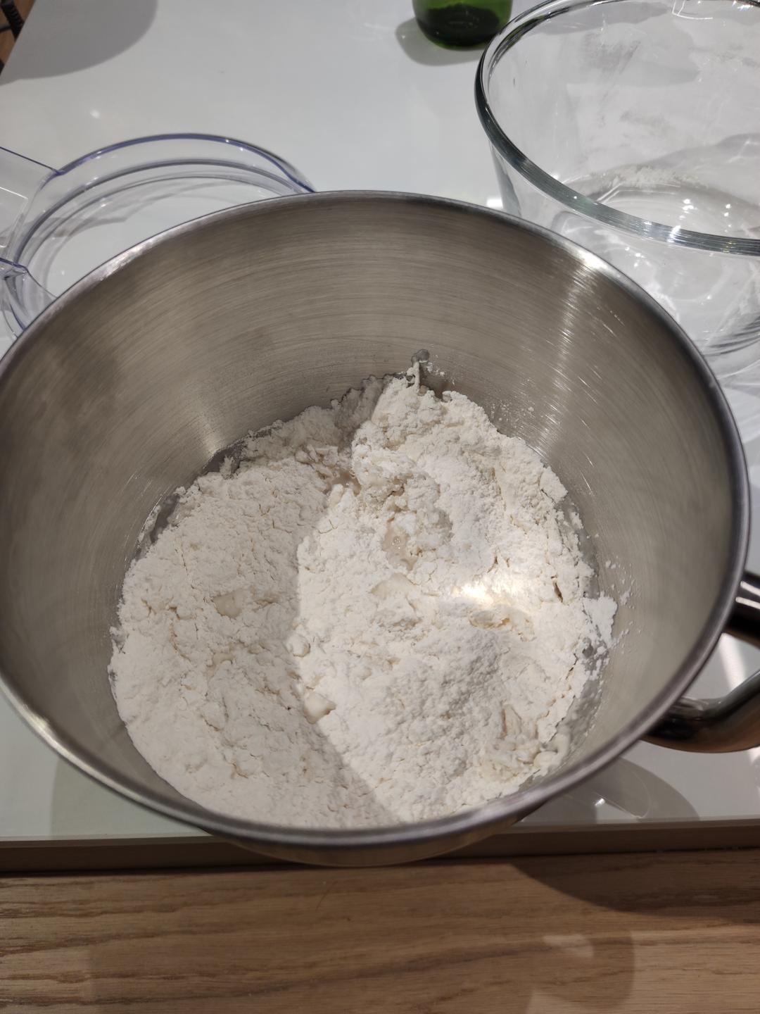 纯奶手撕吐司的做法 步骤1