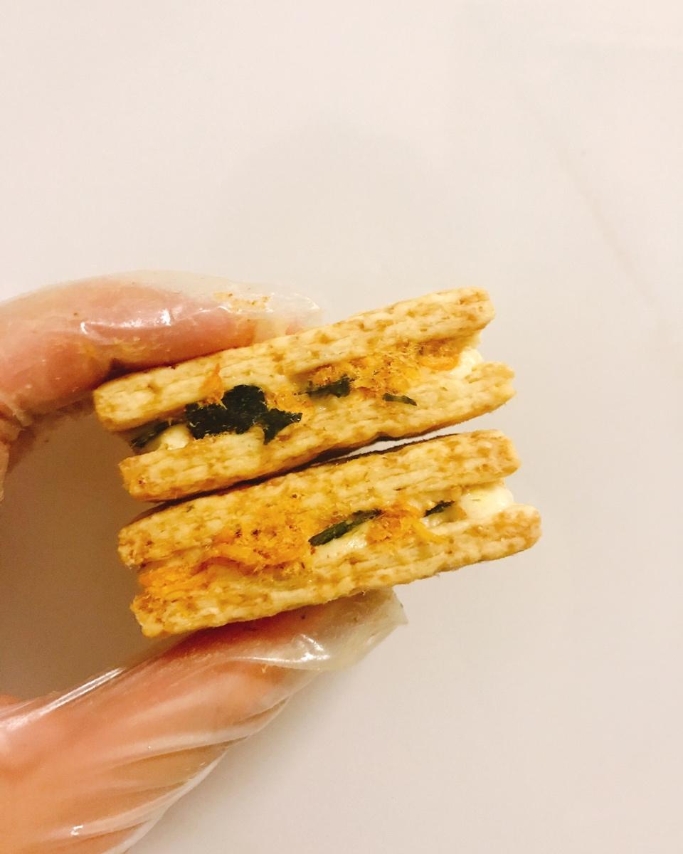 咸蛋黄牛扎酥