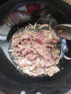 酸菜牛肉的做法 步骤6