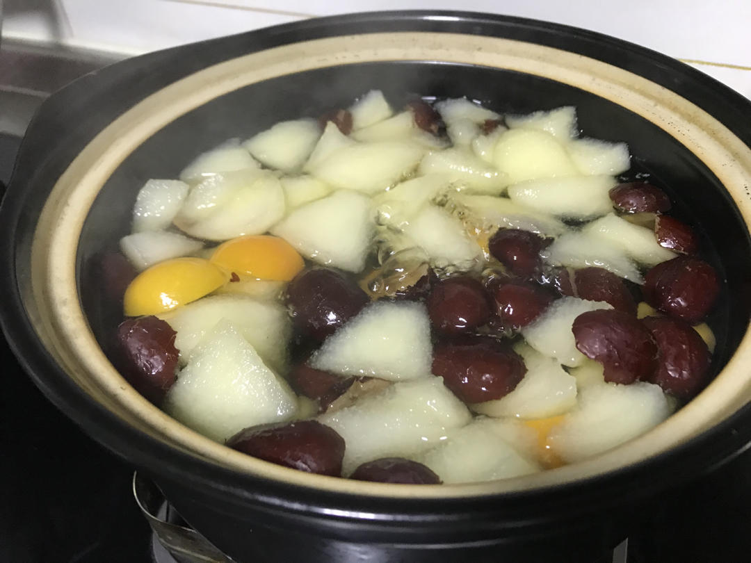 十分简单化痰止咳，健胃消食冰糖雪梨金桔汤  几分钟搞定！
