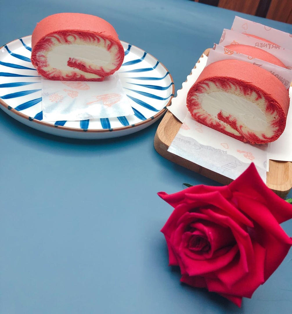 红丝绒风火轮蛋糕卷