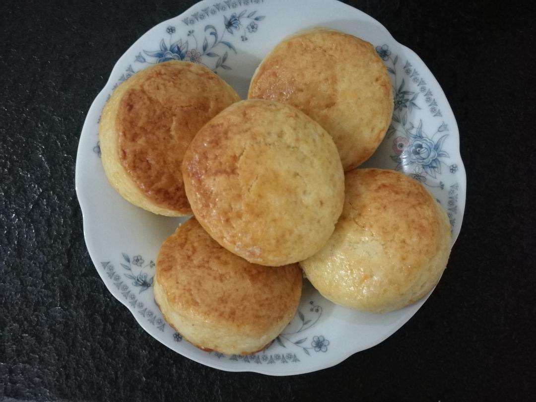 【视频】3分钟 奶油司康Scone(可能是世界上最快手的司康) 消耗淡奶油～